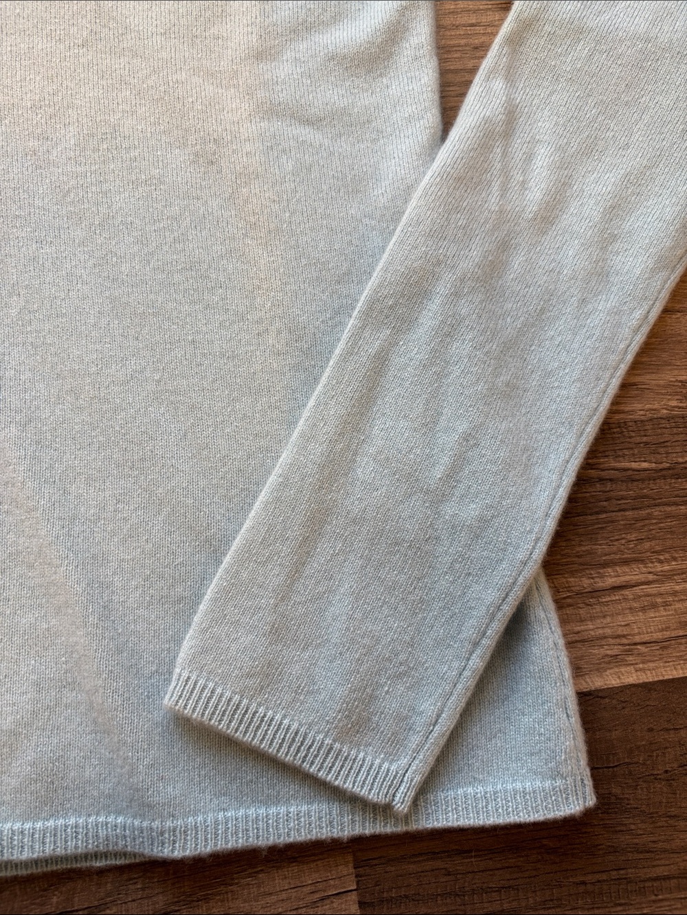 NWT In Cashmere Sweater - Picture 2 of 6